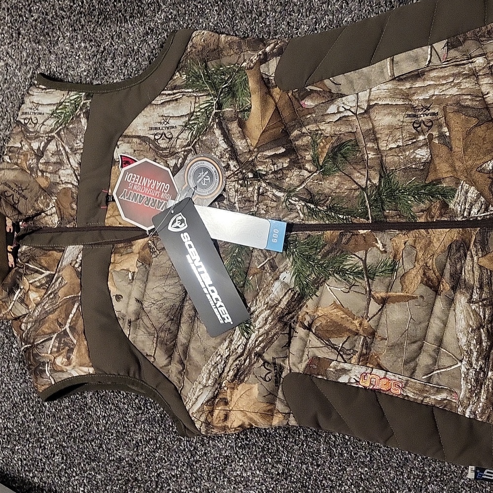 Realtree SOLA vest